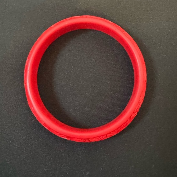 Vintage Chinese Red Carved Cinnabar Dragons Bangle Bracelet Red - Picture 6 of 9